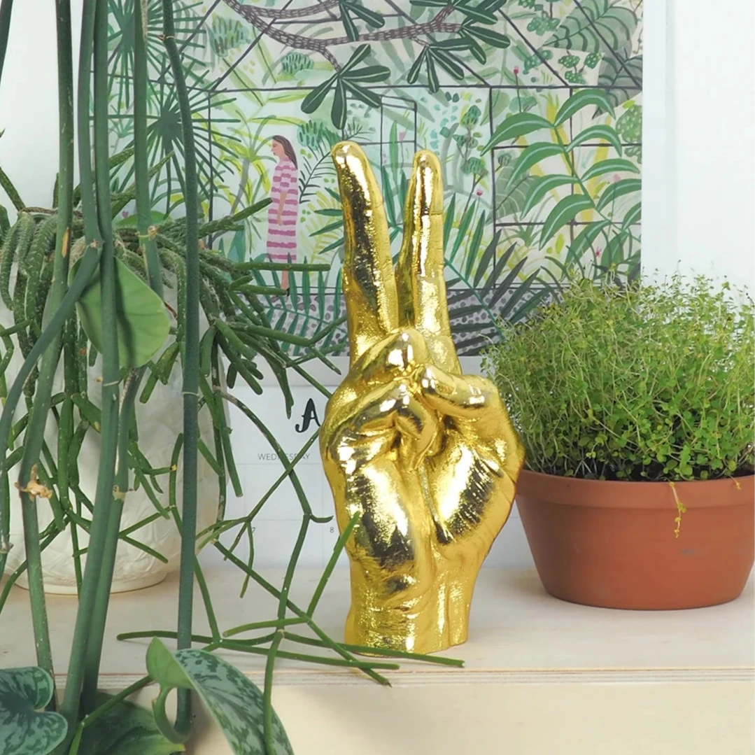 Peace - Sculpture Bitten